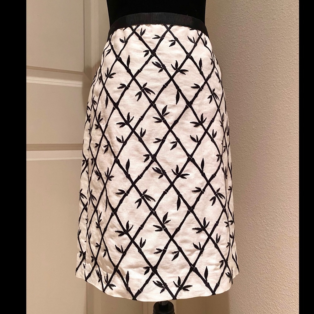 Bamboo patterned skirt